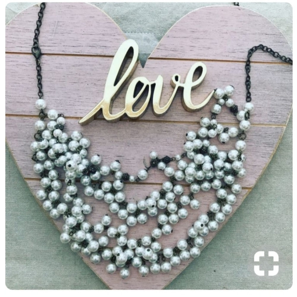 Plunder Lottie bib necklace